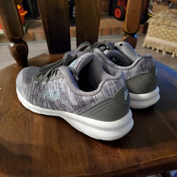 FILA Women's Sneakers - Picture 2 of 6